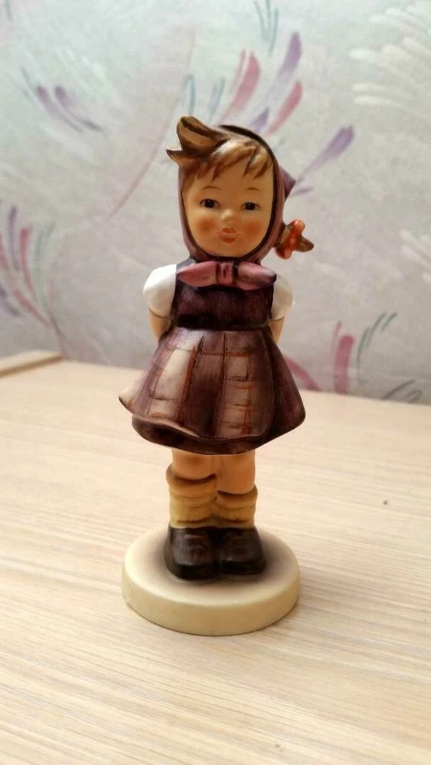 Vintage Collectible Goebel Hummel #258 