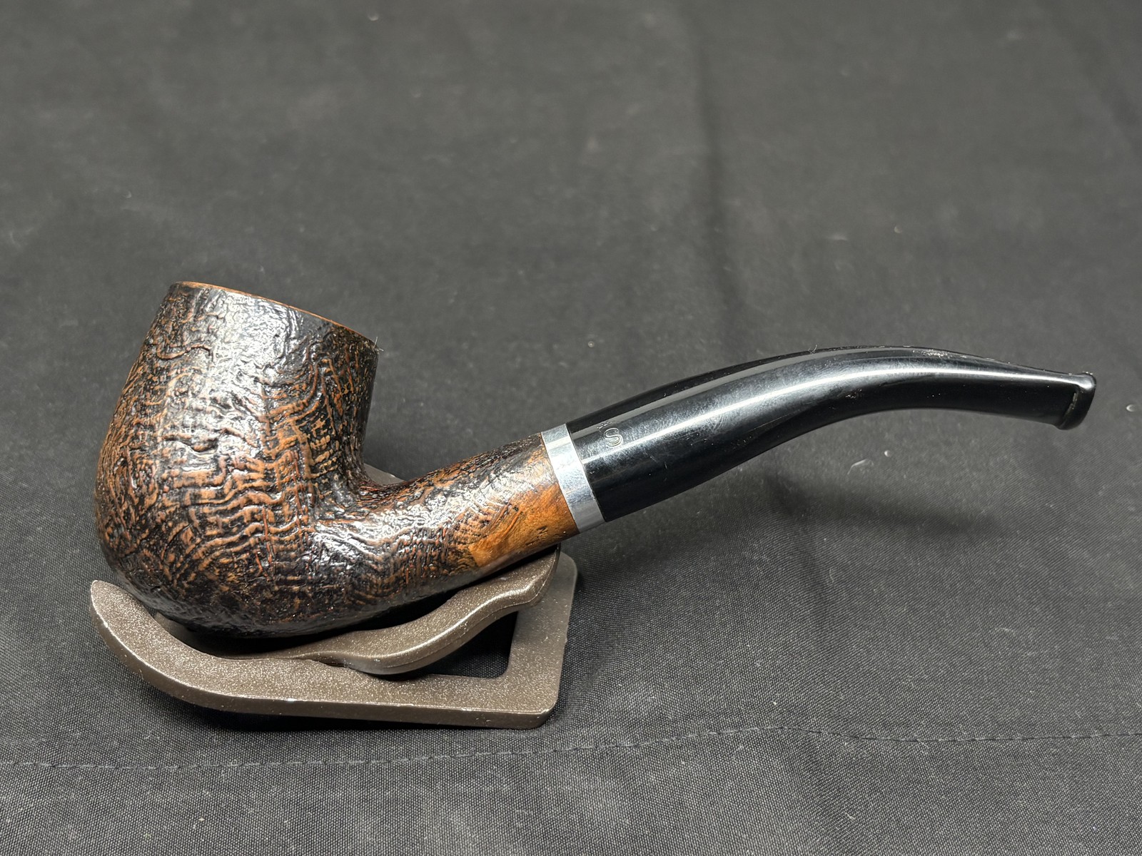 Stanwell Danish Design Relief 246 Sandblast Bent Billiard Estate Pipe