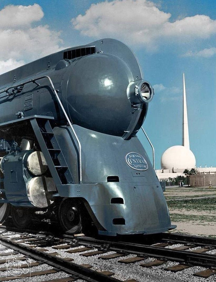 1939 NY Central Locomotive at World\'s Fair Old Photo 8.5\