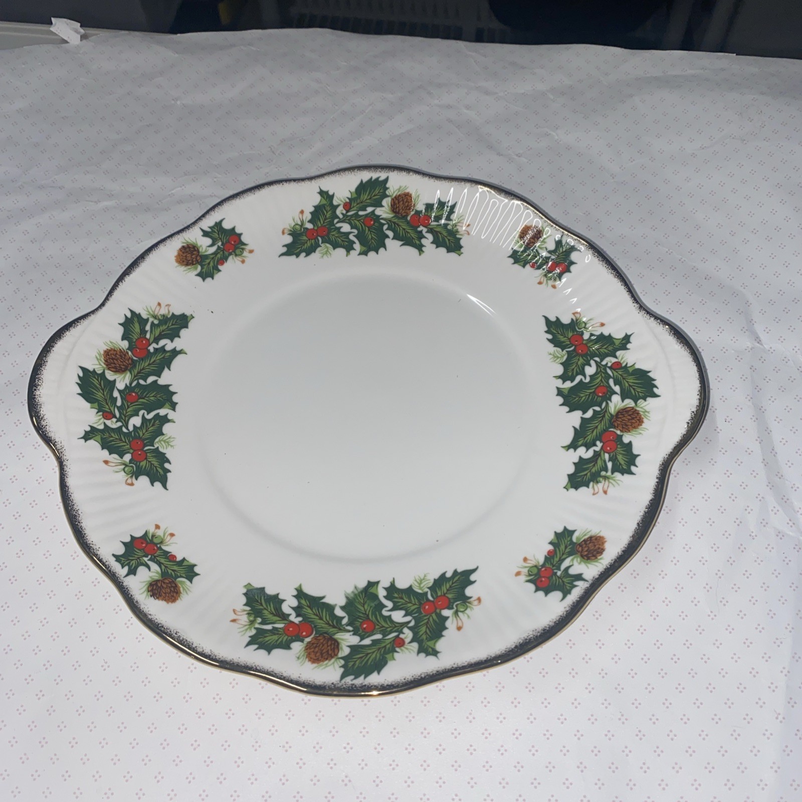 Queen's Fine Bone China Yuletide 10” CakePlate Rosina China Made In England