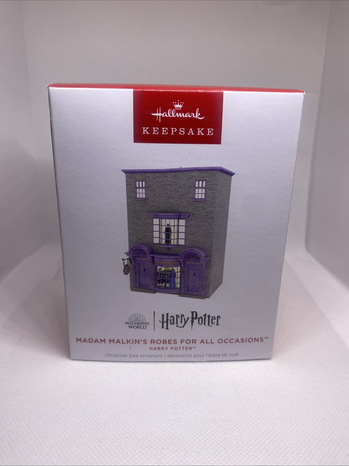 Hallmark Keepsake - Madam Malkin's Robes For All Occasions Harry Potter 2024 Hallmark Keepsake - Madam Malkin's Robes For All Occasions Harry Potter 2024