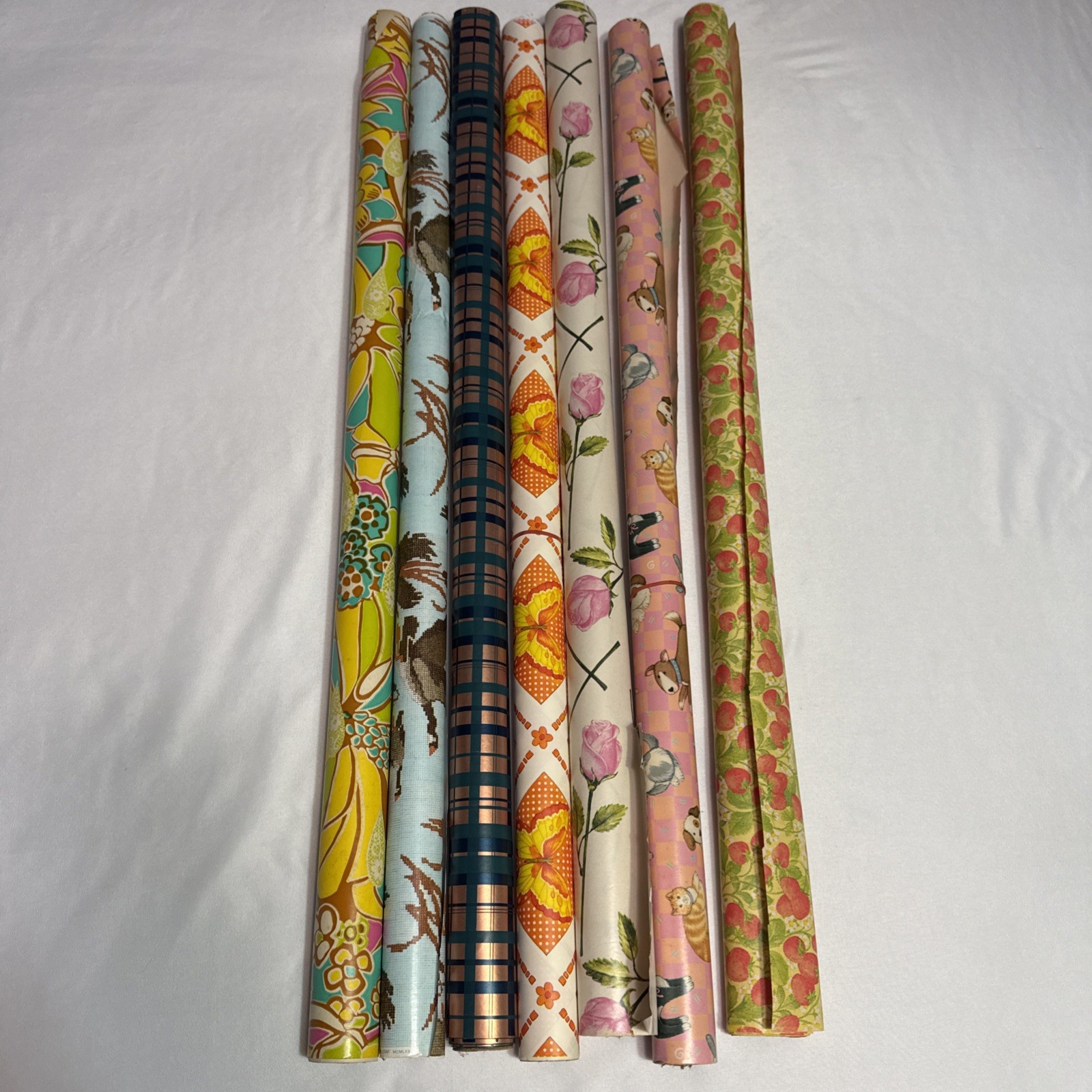 vintage wrapping paper lot 1960’s - 1970’s Era Gift Wrap Flower Power Puppies Ki vintage wrapping paper lot 1960’s - 1970’s Era Gift Wrap Flower Power Puppies Ki