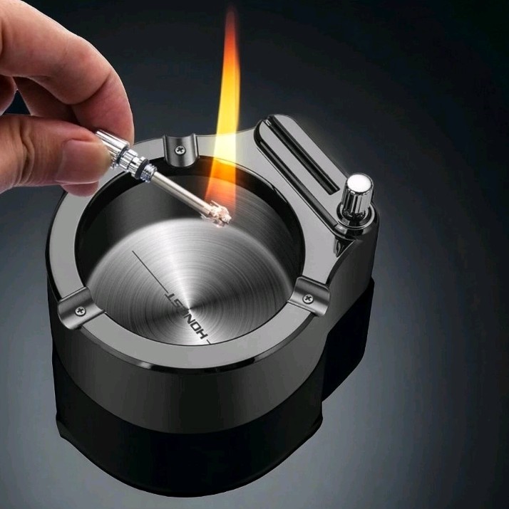 Retro Metal Ten Thousand Match Lighter Multifunction Ashtray Kerosene Lighter Retro Metal Ten Thousand Match Lighter Multifunction Ashtray Kerosene Lighter
