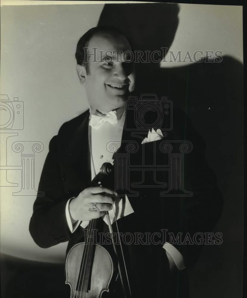 Press Photo David Rubinoff And His Violin At The Orpheum Theatre - lrx53948