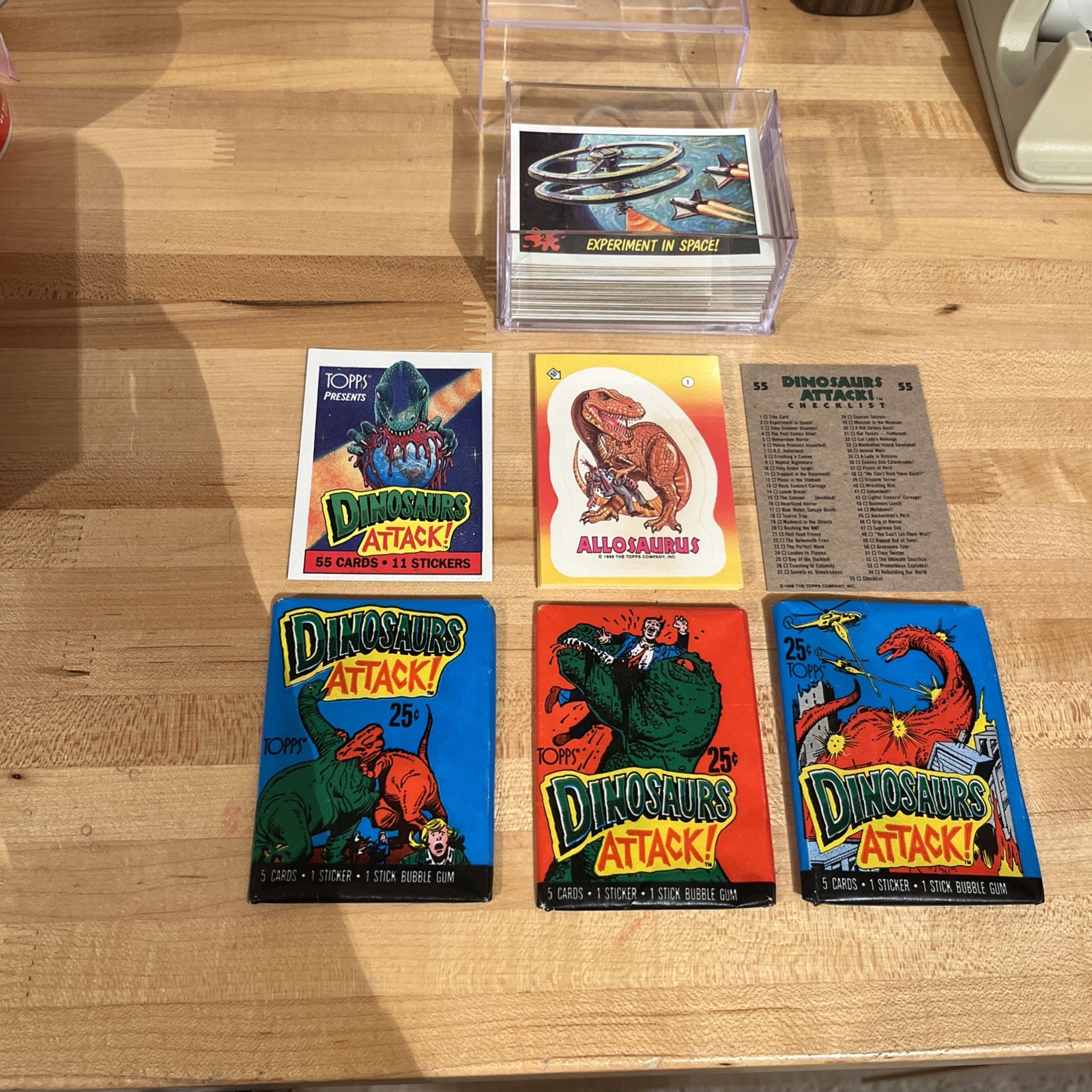 TOPPS 1988 DINOSAURS ATTACK 55 CARD Set 11 STICKERS & 3 Variant WAX WRAPPERS