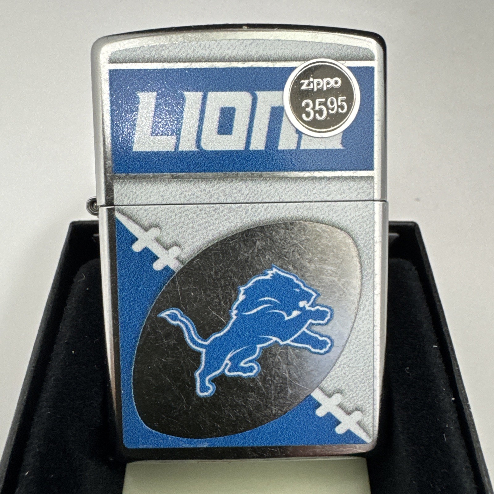 Zippo NFL Detroit Lions Football Logo on Street Chrome Lighter - 46445 - New