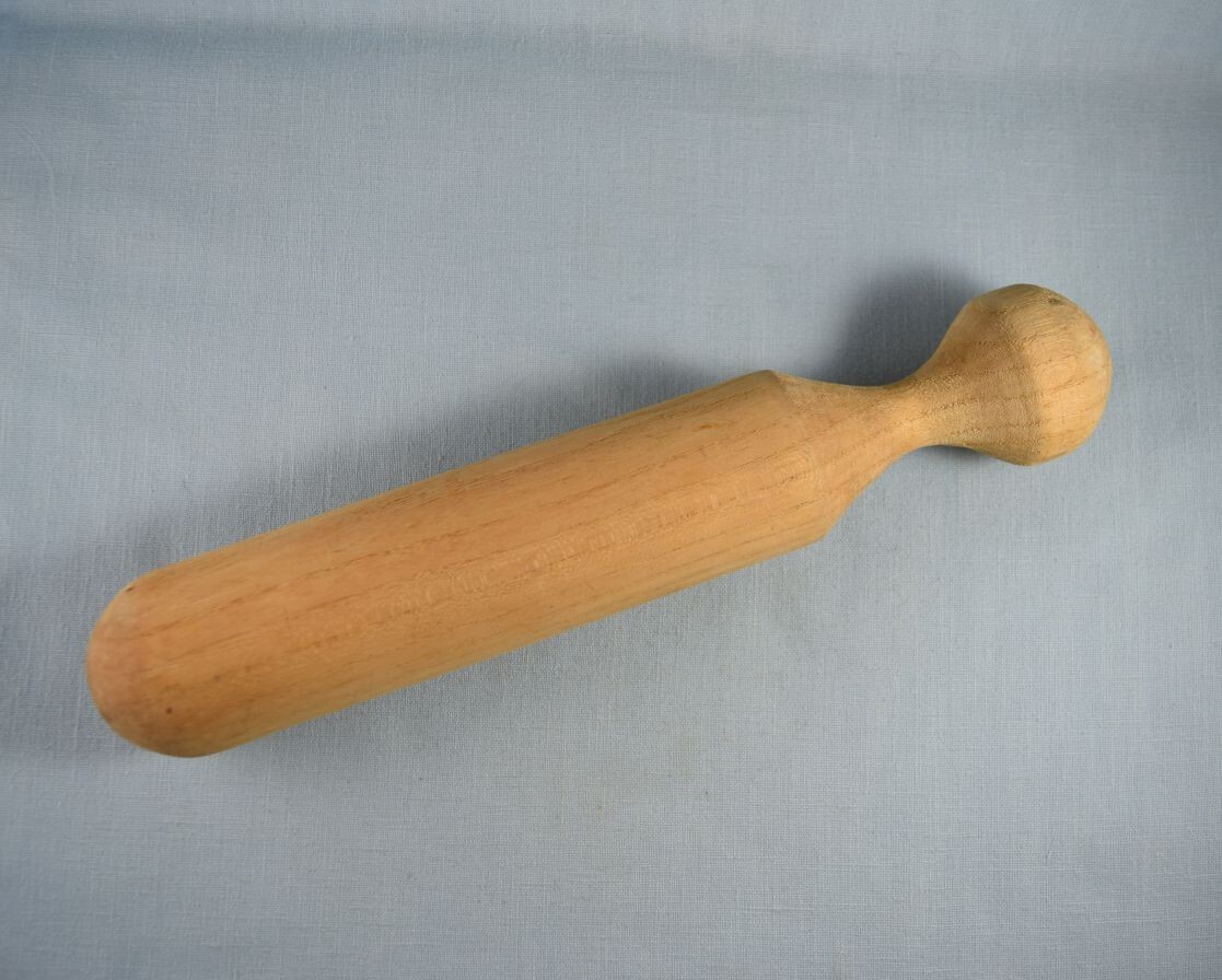 Vtg Wood Wooden Masher Stomper Pestle 11 inch