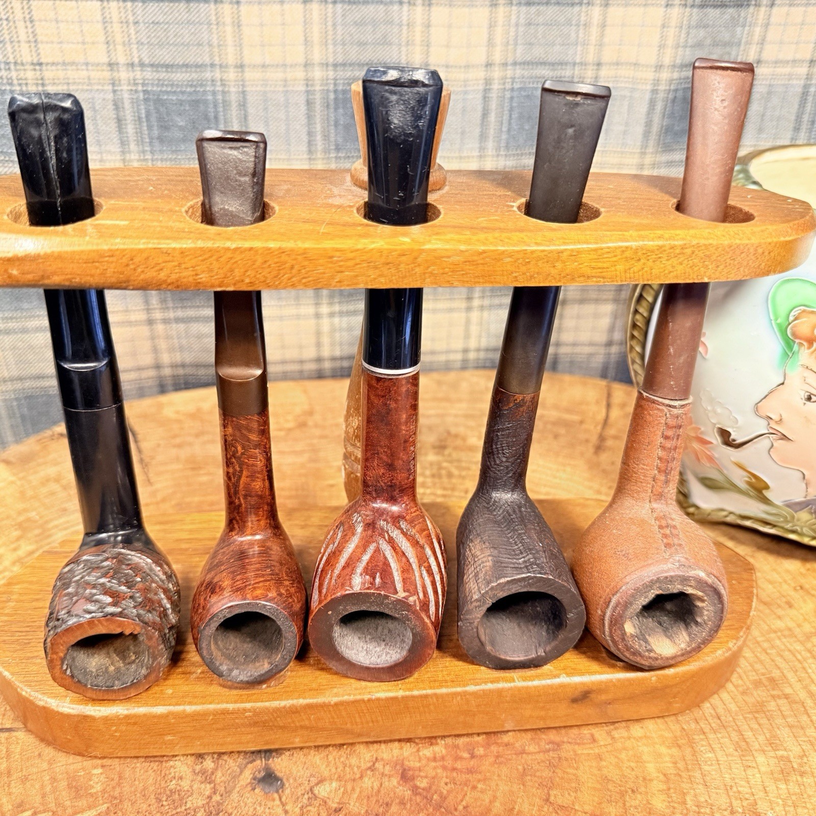 Five Vintage Estate Pipe Lot with 5 Billiard Stand