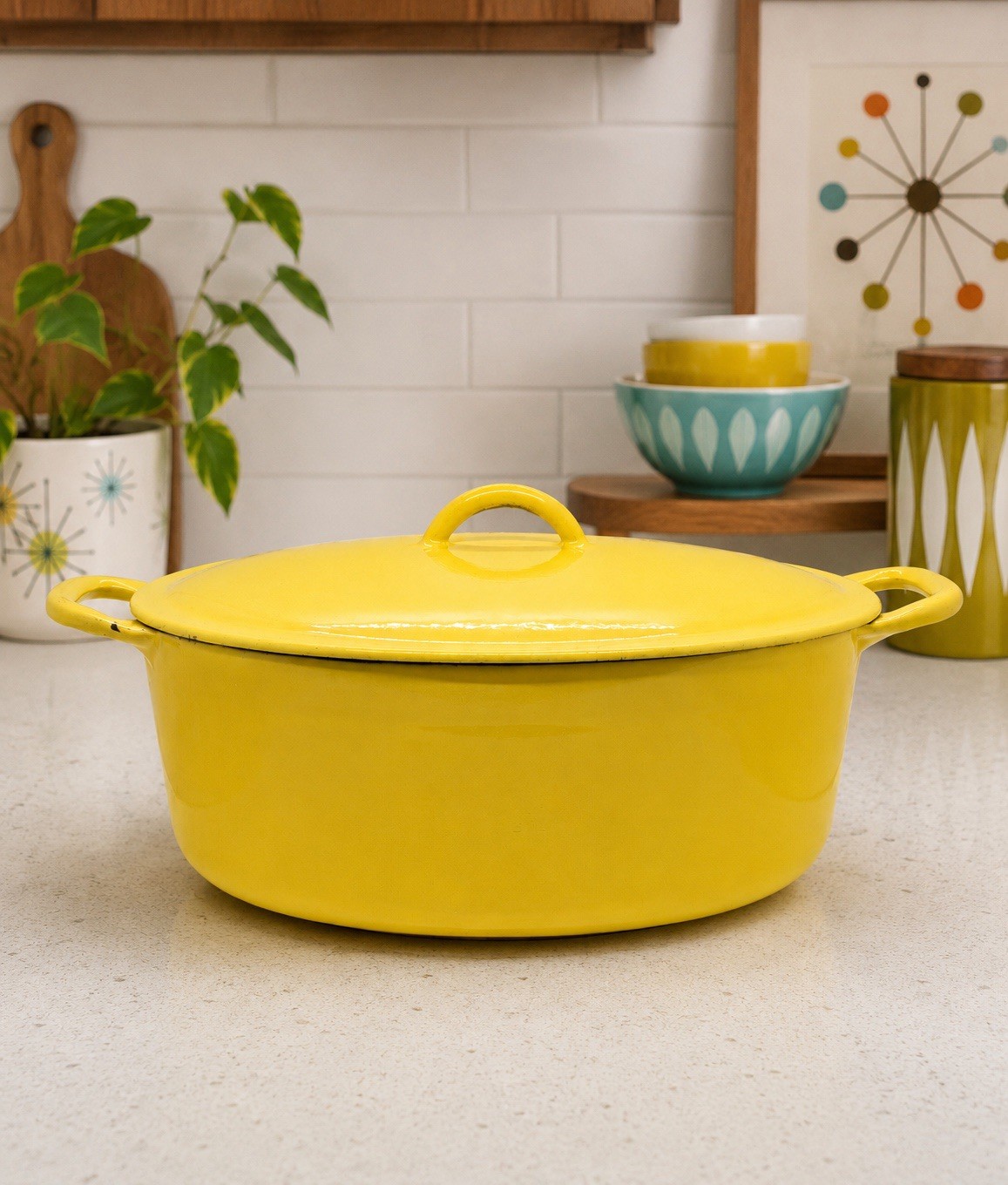 Vtg MCM Descoware 5qt Cast Iron Enamel Dutch Oven w/ Lid Made In Belgium Yellow