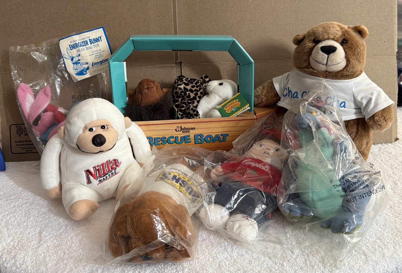 Lot of 7 Variety Of Marketing Toys From Well known Brands and Film. 