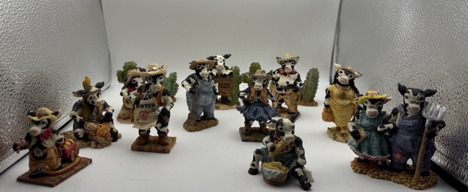 Lot Of 15 Vintage 1992 Ganz COWTOWN Western/ Desert Collectible Handcrafted