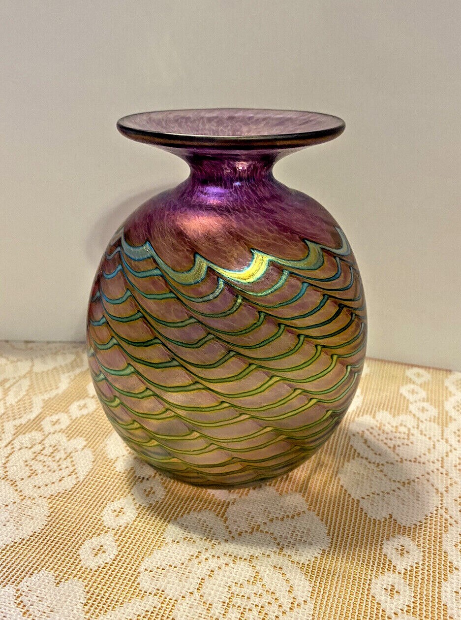 ~NIB~ GORGEOUS ROBERT HELD IRIDESCENT ART GLASS VASE - SIGNED ~NIB~ GORGEOUS ROBERT HELD IRIDESCENT ART GLASS VASE - SIGNED