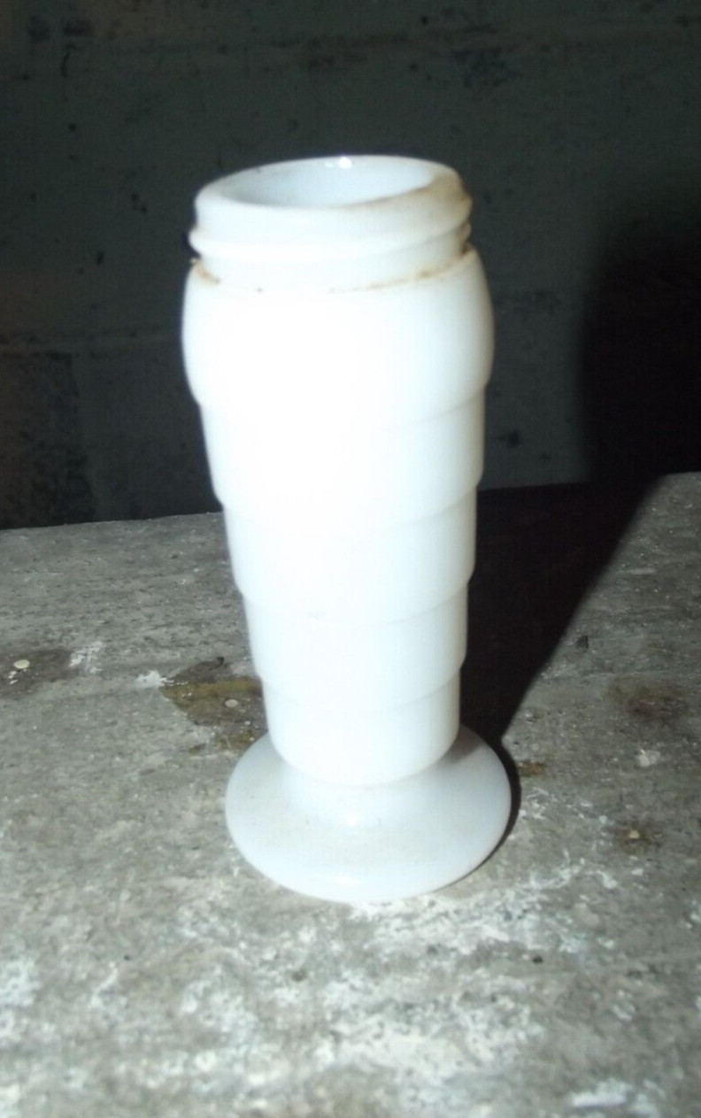Moderntone Depression glass white platonite  salt shaker by Hazel Atlas no lid