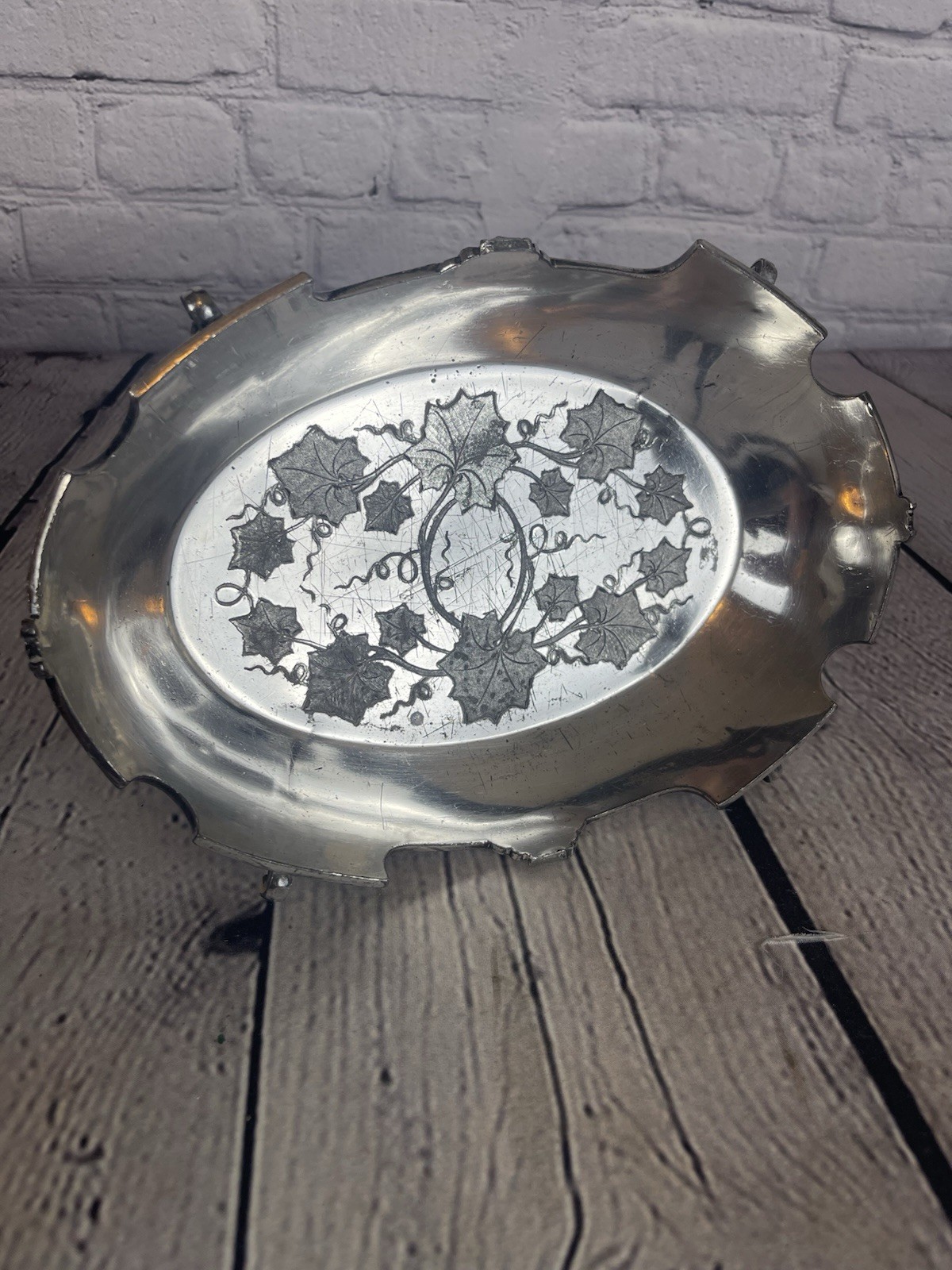 Vintage Rogers & Bro Silverplate Footed Bowl Grape Design 12”