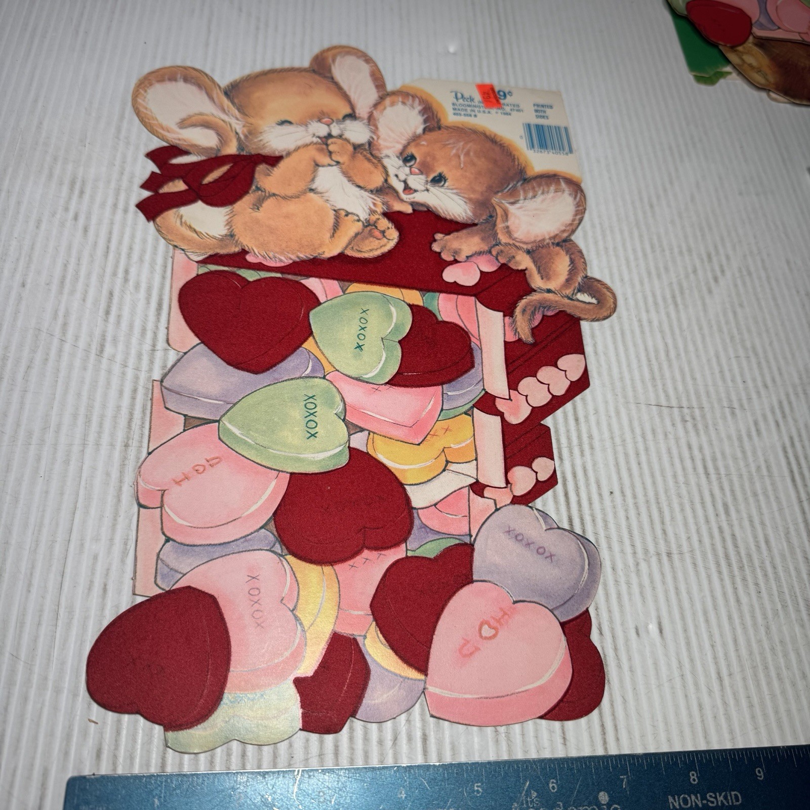 VINTAGE PECK VALENTINE DIE CUT (MICE & CANDY HEARTS) NOS 1984 13.5\