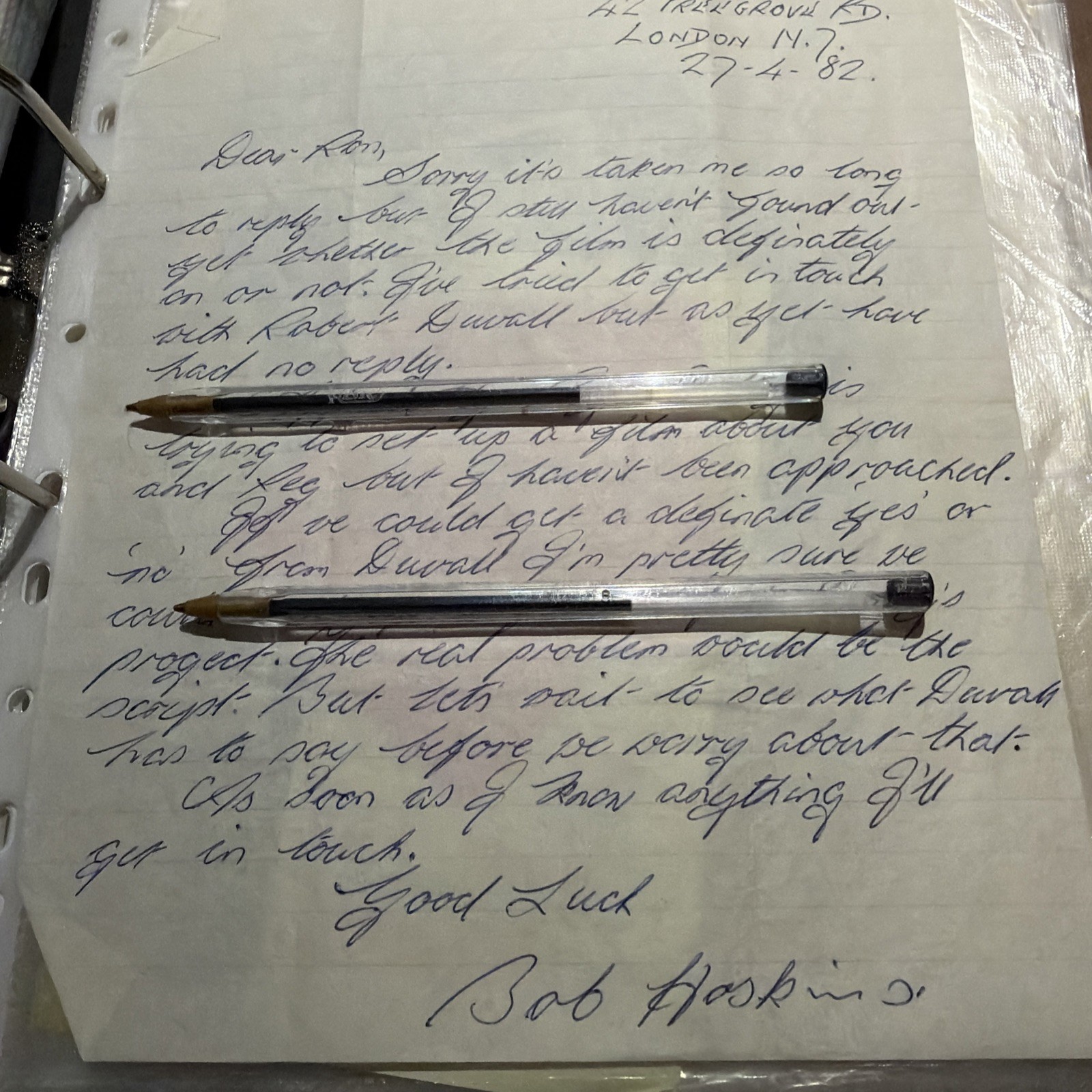 One sided letter to Ron Kray from Long Good Friday actor Bob Hoskins. The Krays One sided letter to Ron Kray from Long Good Friday actor Bob Hoskins. The Krays