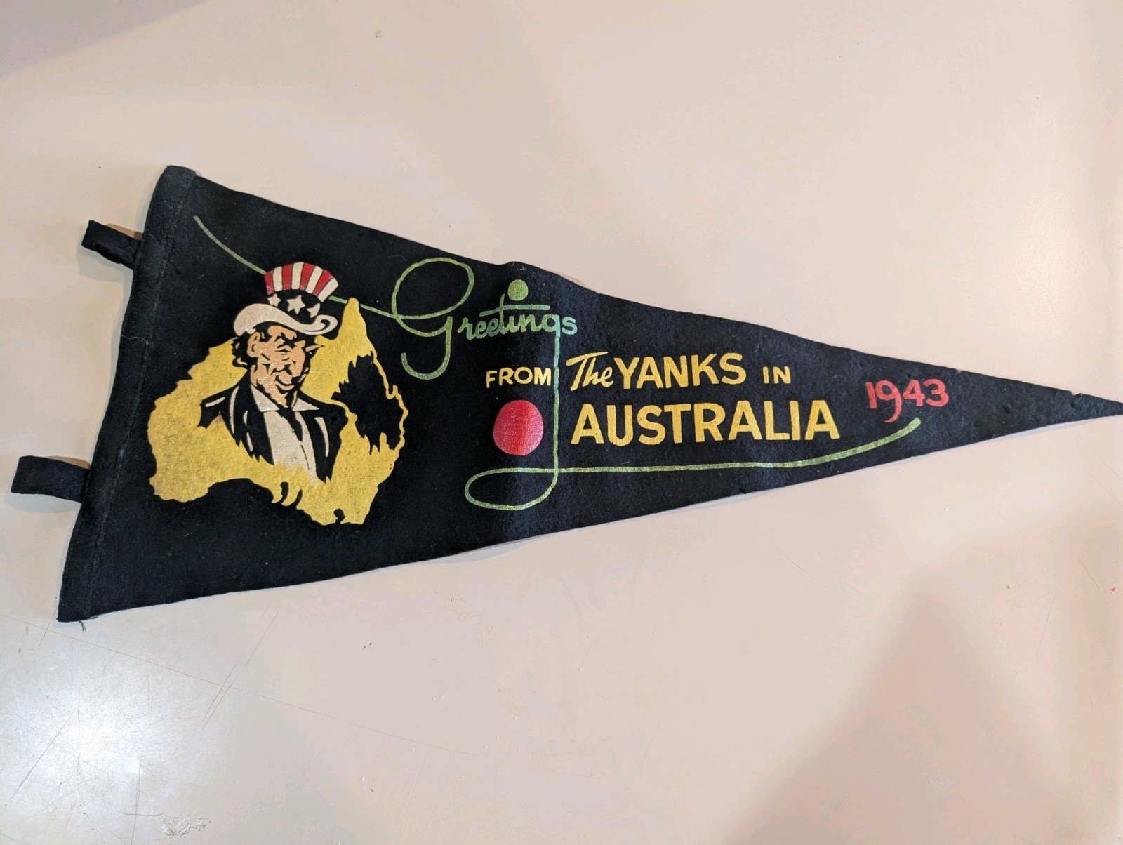 Vintage WWII 1943  Greetings from the YANKS in Australia Pennant 