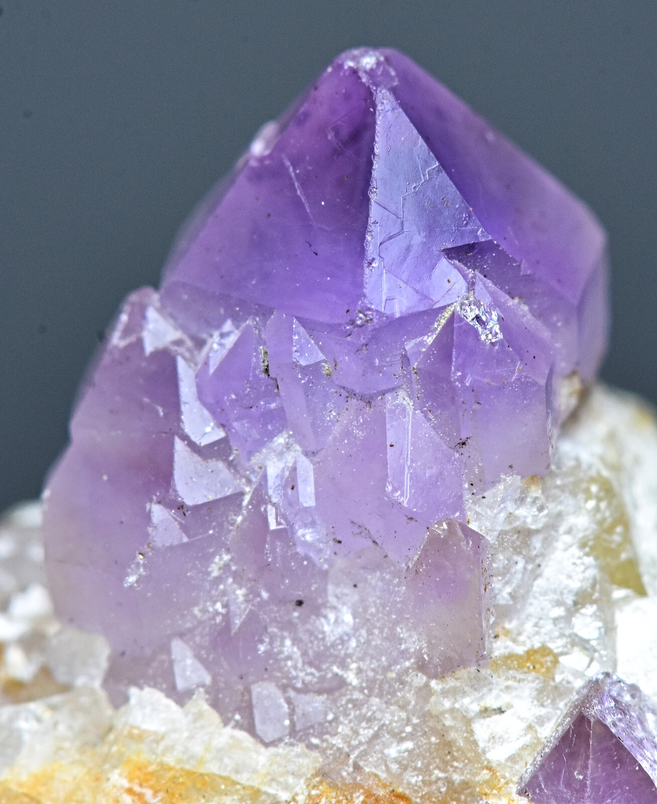 Superb Quality Amethyst Crystal Specimen 35 Carat