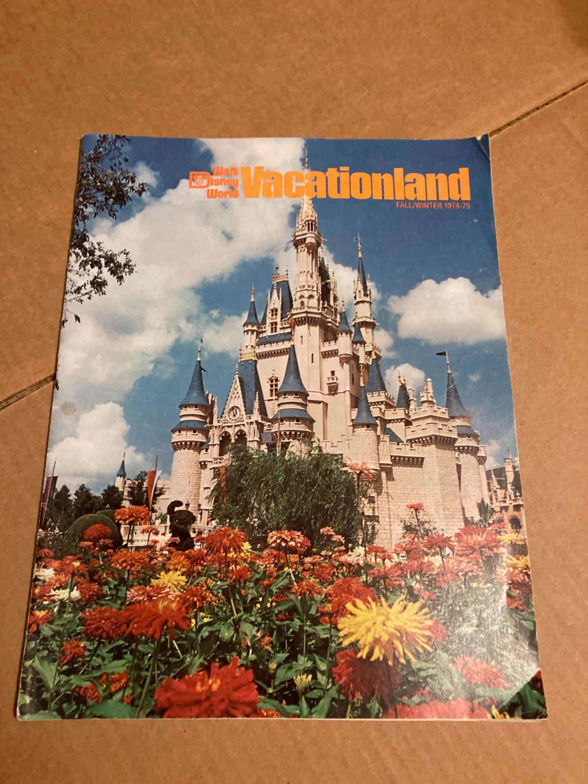 Vintage 1974-75 Walt Disney World Vacationland Magazine Fall/Winter Cinderella Vintage 1974-75 Walt Disney World Vacationland Magazine Fall/Winter Cinderella