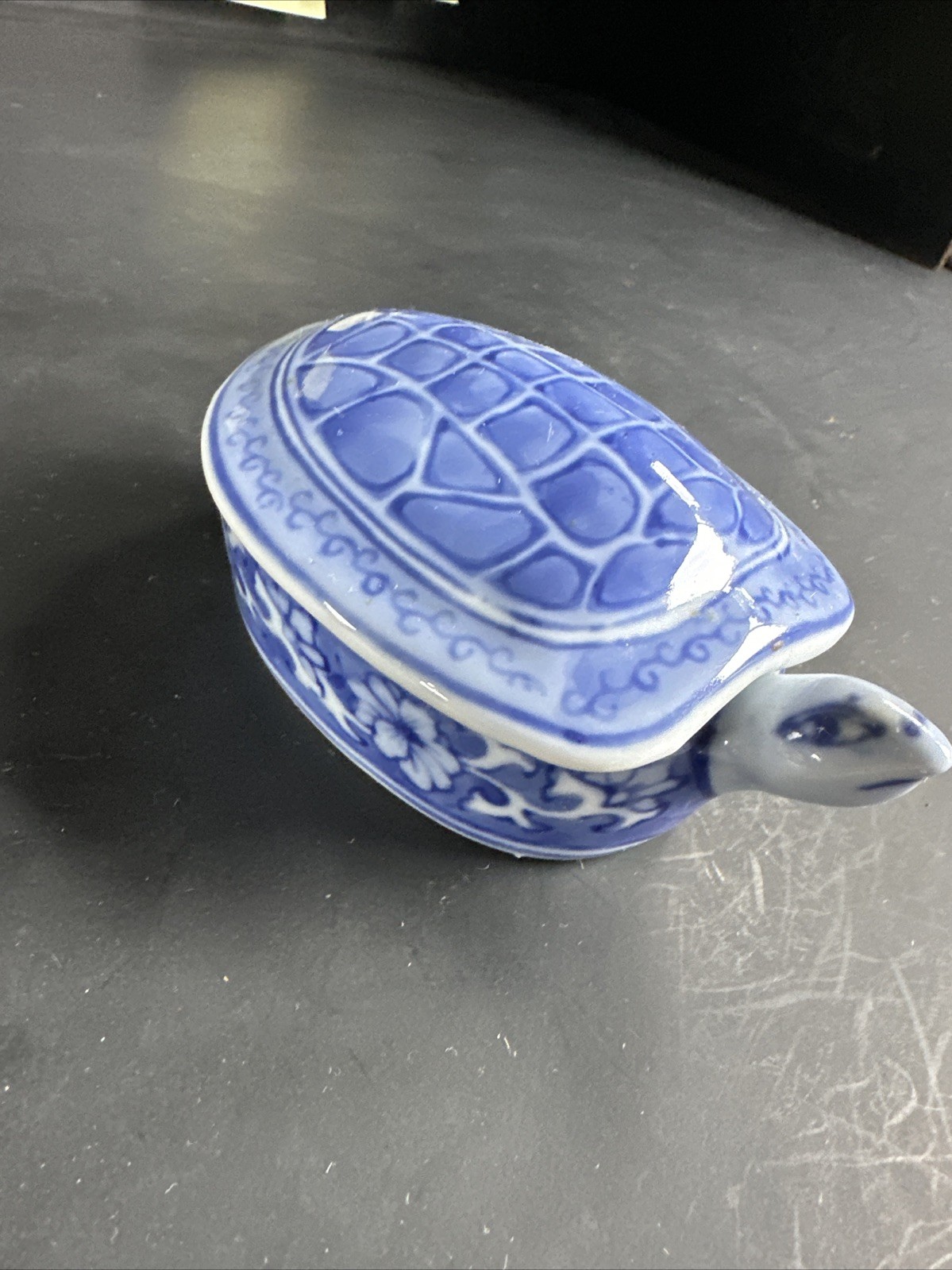 Vintage Blue White Porcelain Turtle Trinket Box Covered Dish Figurine #M23