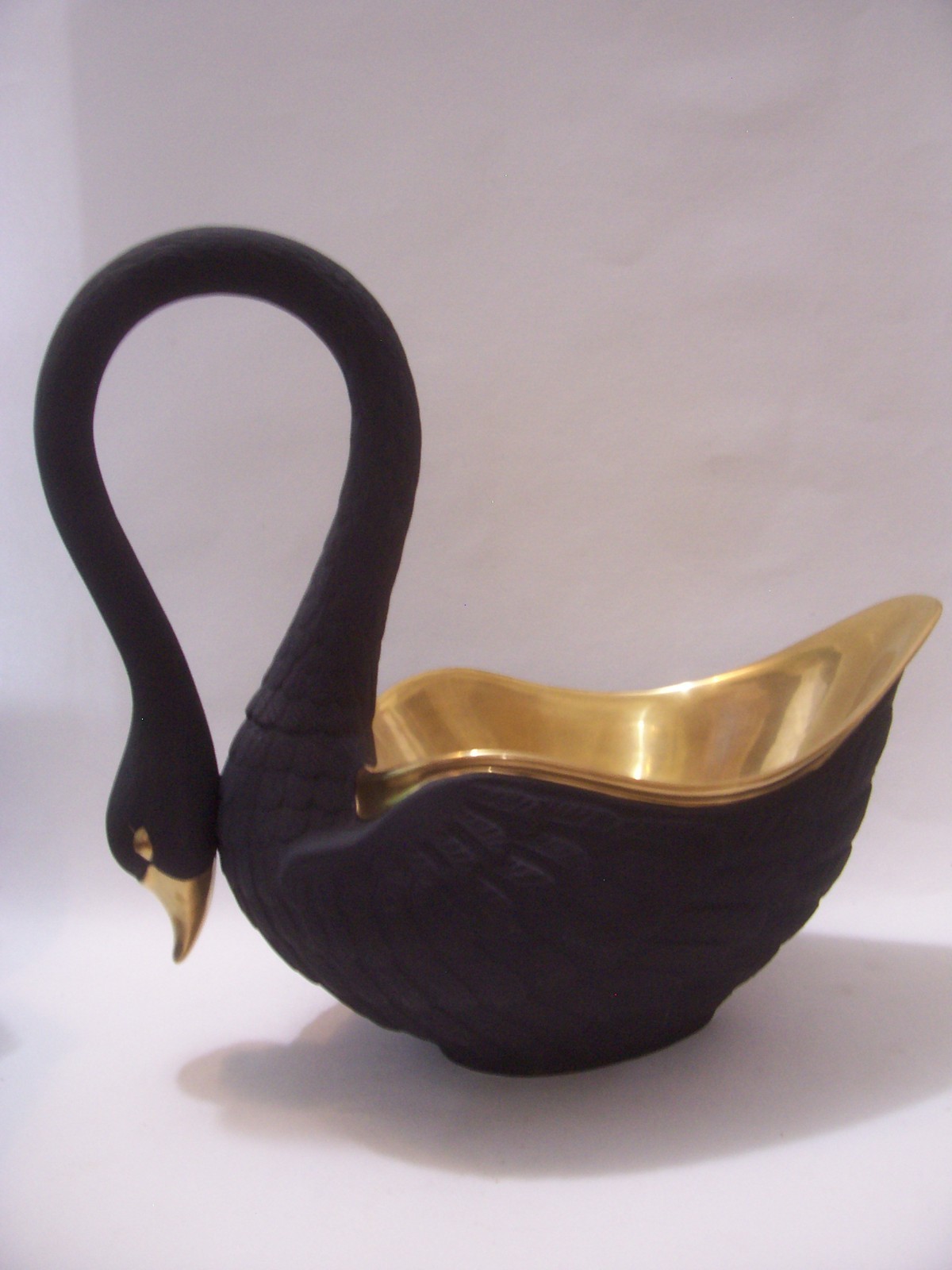 STUNNING L\'OBJET BLACK SWAN LARGE MINT USSED CONDITION 13 INCHES HIGH STUNNING L\'OBJET BLACK SWAN LARGE MINT USSED CONDITION 13 INCHES HIGH