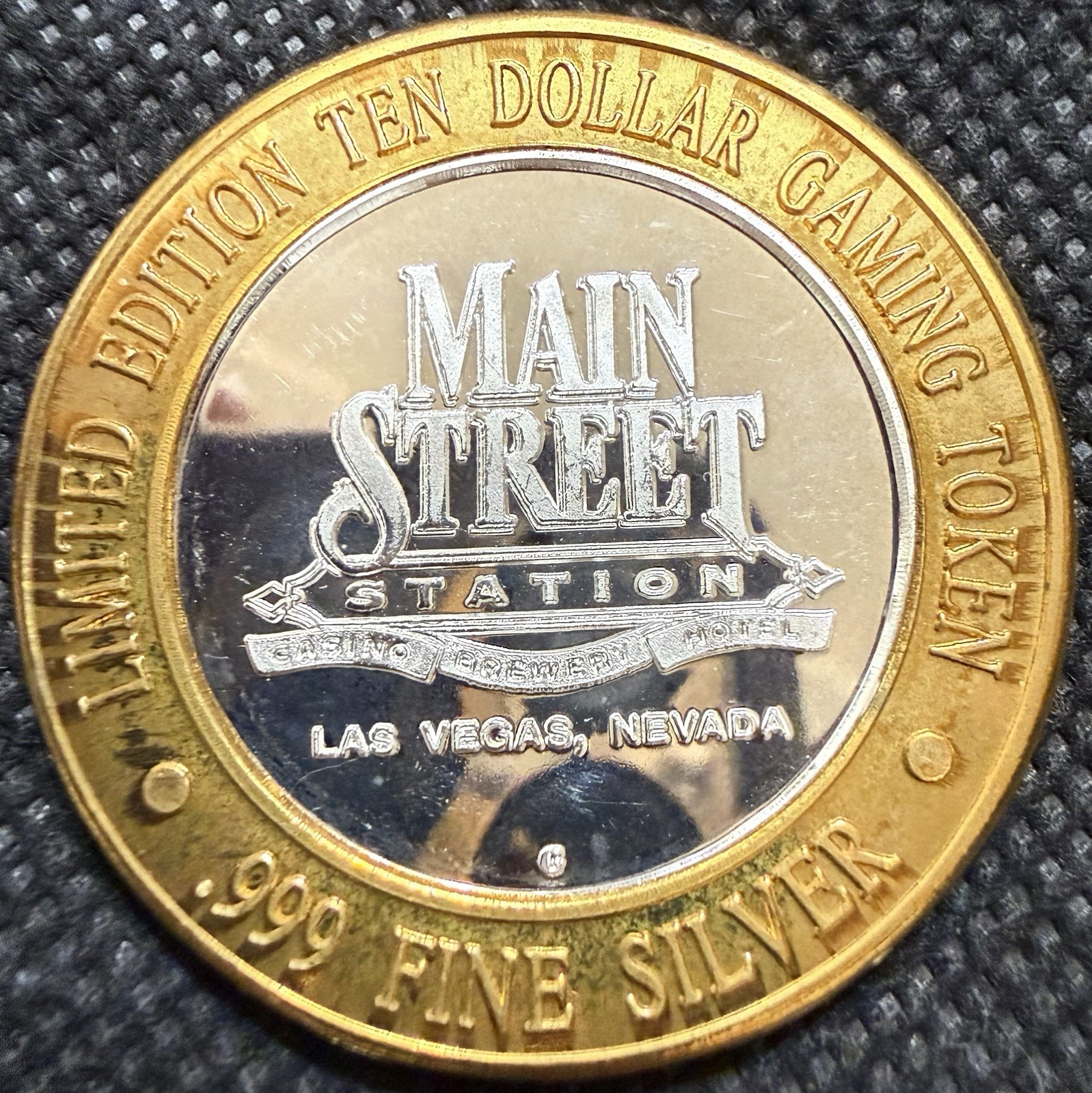 ⭐️MAIN STREET HOTEL & CASINO RARE Limited Edition 999% .6 Oz Pure Silver Strike ⭐️MAIN STREET HOTEL & CASINO RARE Limited Edition 999% .6 Oz Pure Silver Strike
