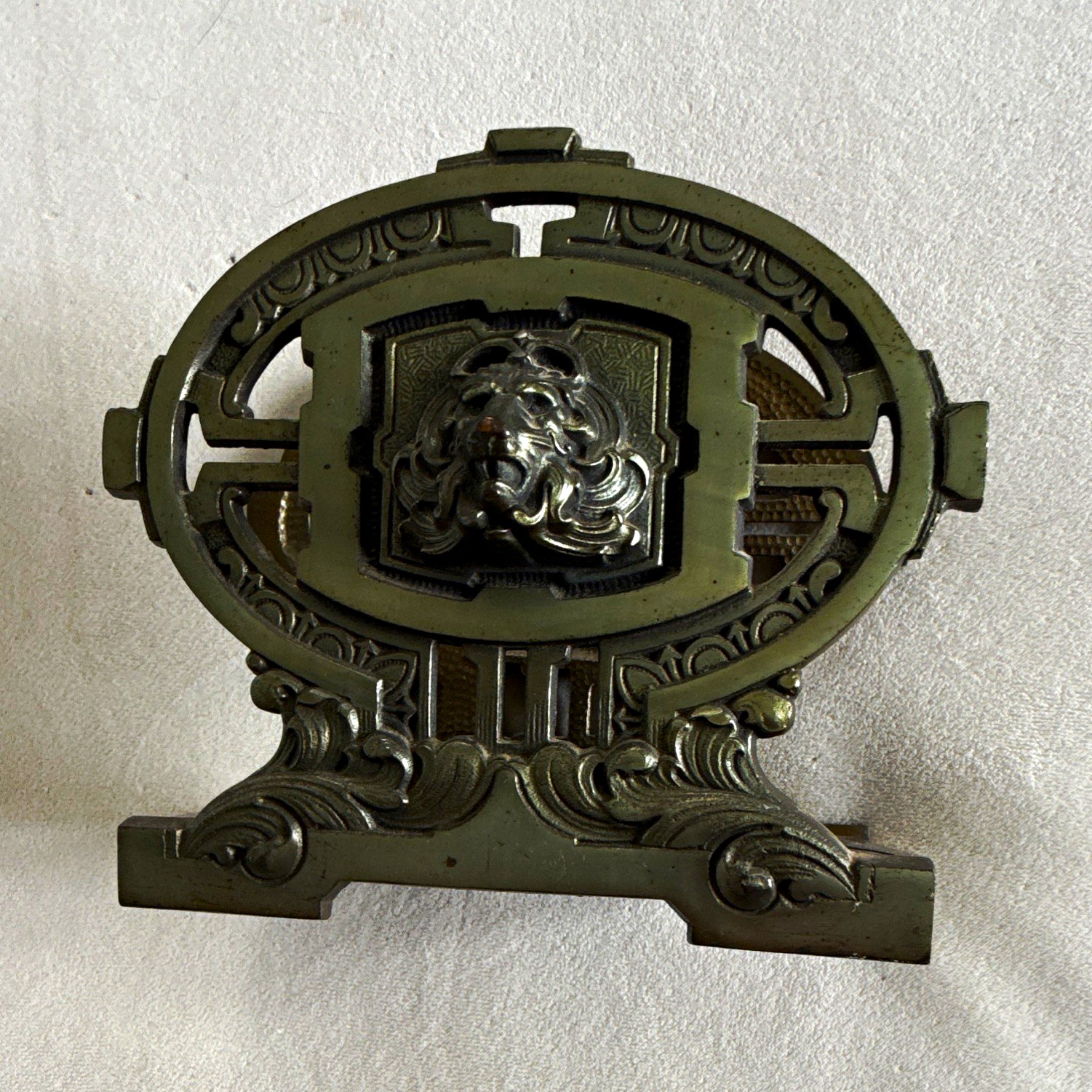 Art Nouveau 3D Lion Bronze Metal Ornate Design holder
