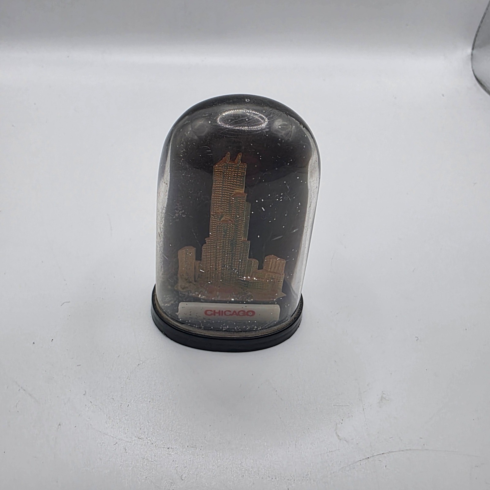 Vintage Chicago Skyline Snow Globe Sears Tower Souvenir Dome Made in Hong Kong