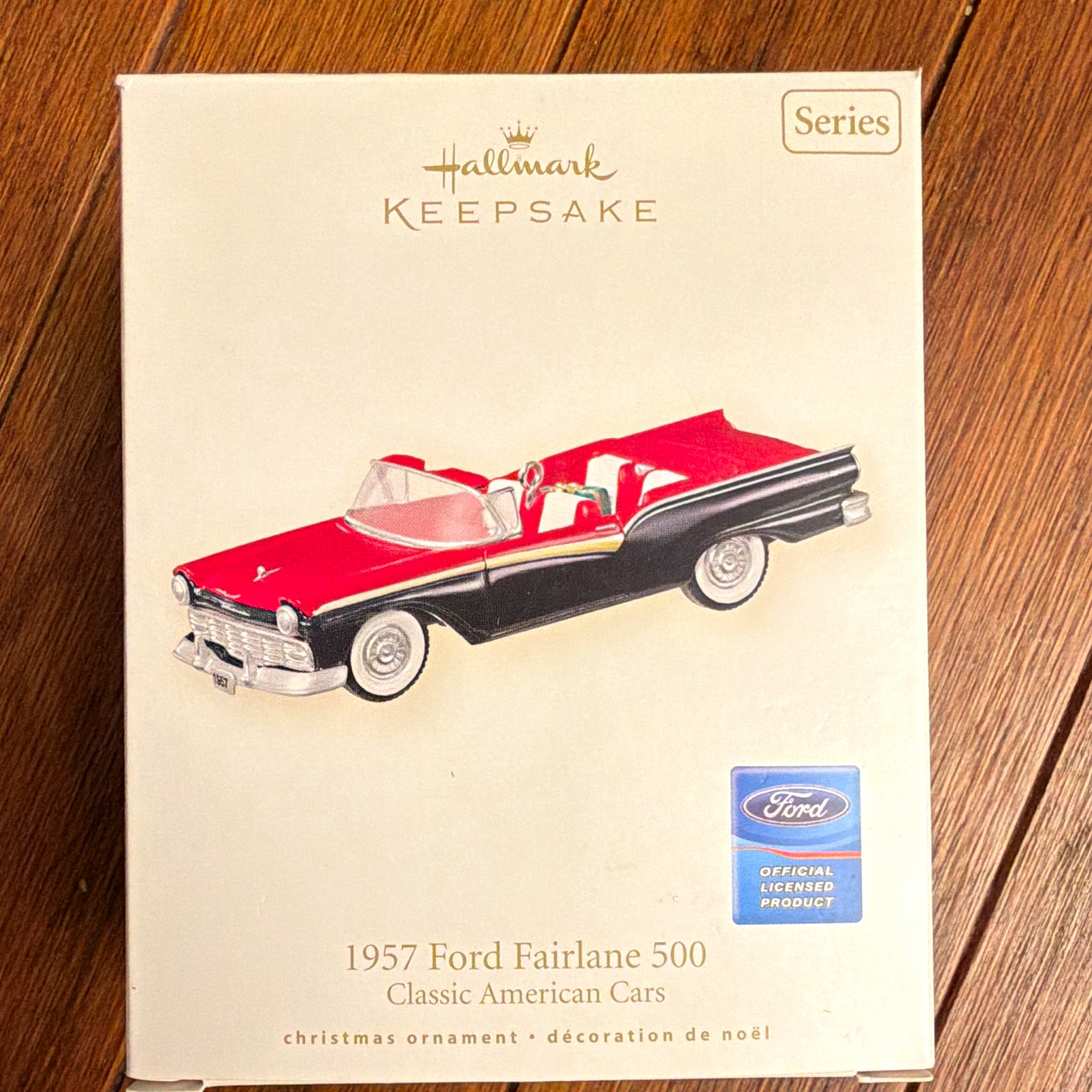 Hallmark Keepsake Classic American Cars 1957 Ford Fairlane 500 Metal 2007 QX2367