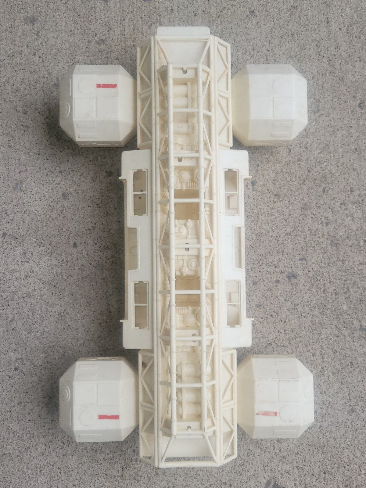 VTG 1976 SPACE 1999 MATTEL EAGLE ONE SPACE SHIP BODY ONLY INCOMPLETE FOR RESTO