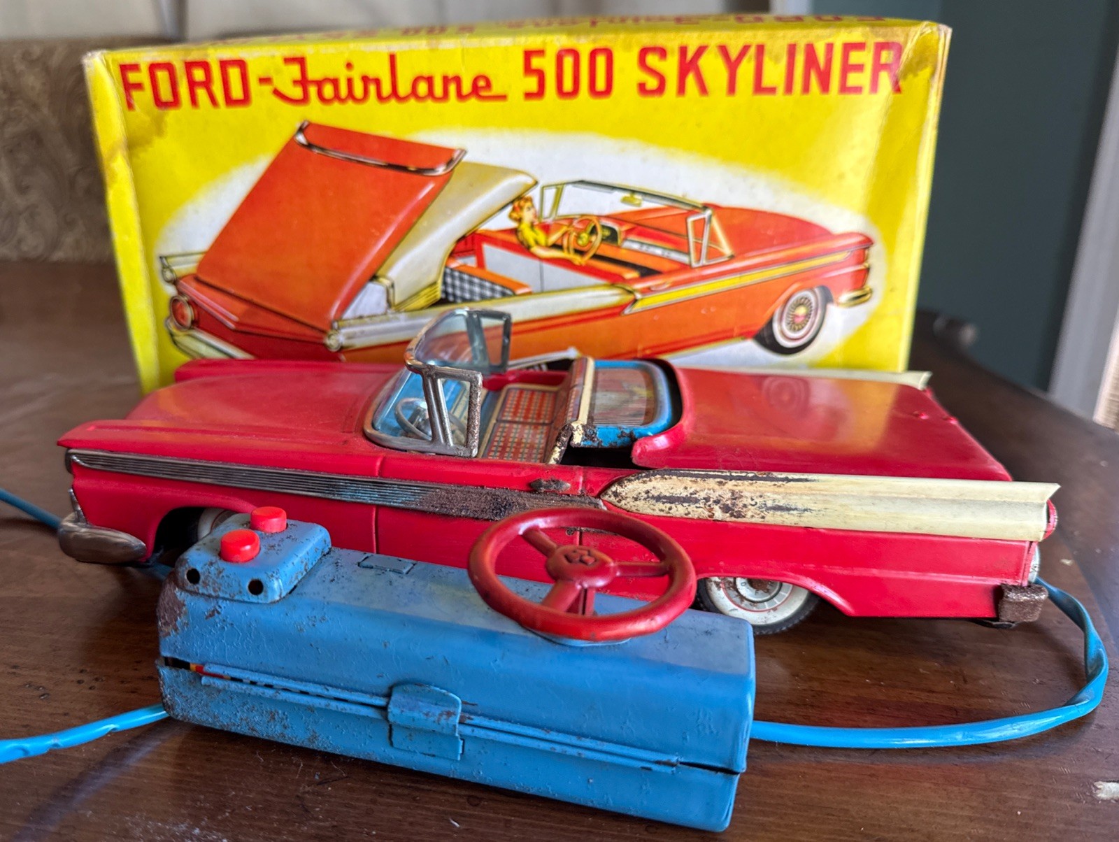 FORD FAIRLANE 500 SKYLINER REMOTE CONTROL CAR WITH ORIGINAL BOX JAPAN VINTAGE