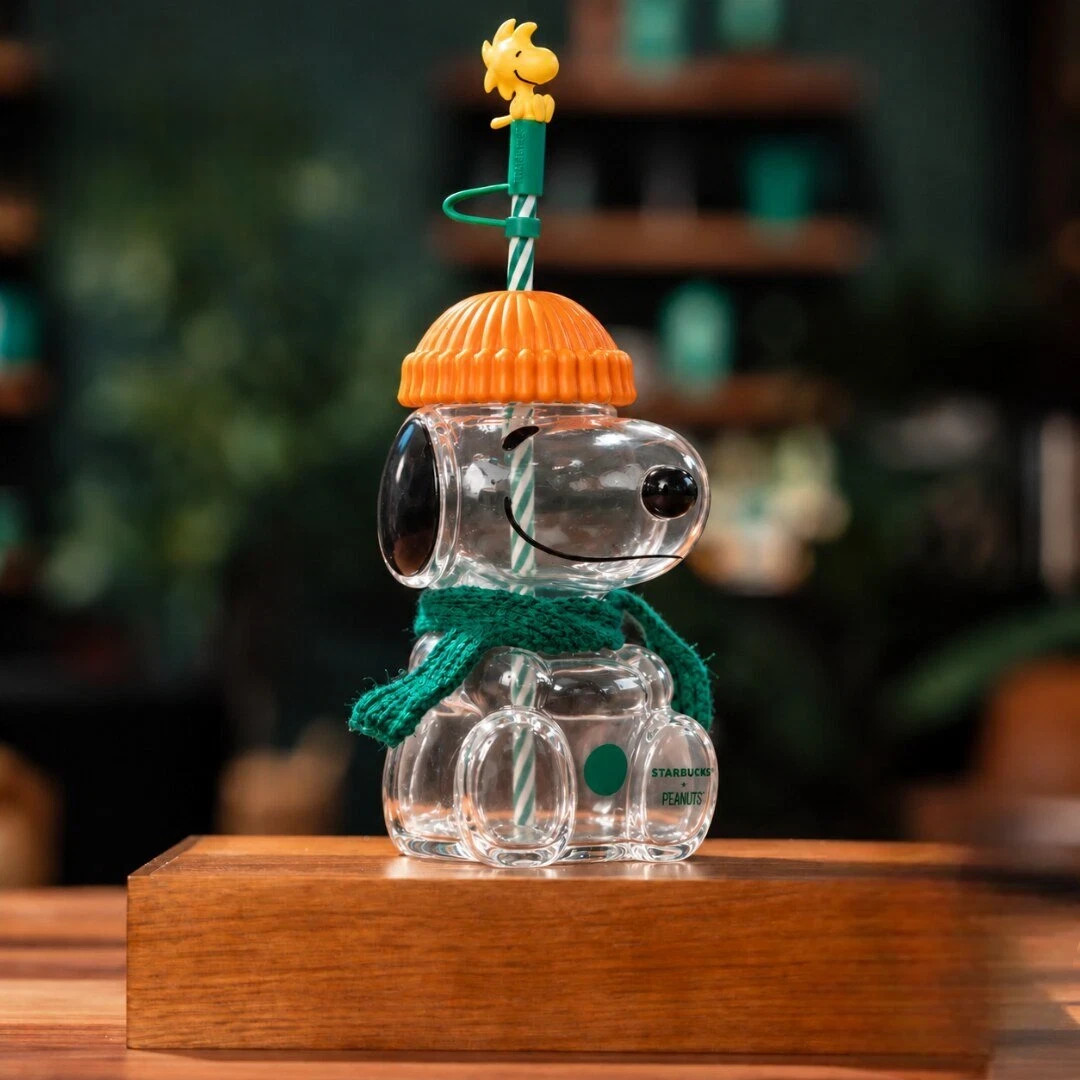 HOT TREND 2026 The Snoopy x Starbucks Glass Cold Cup