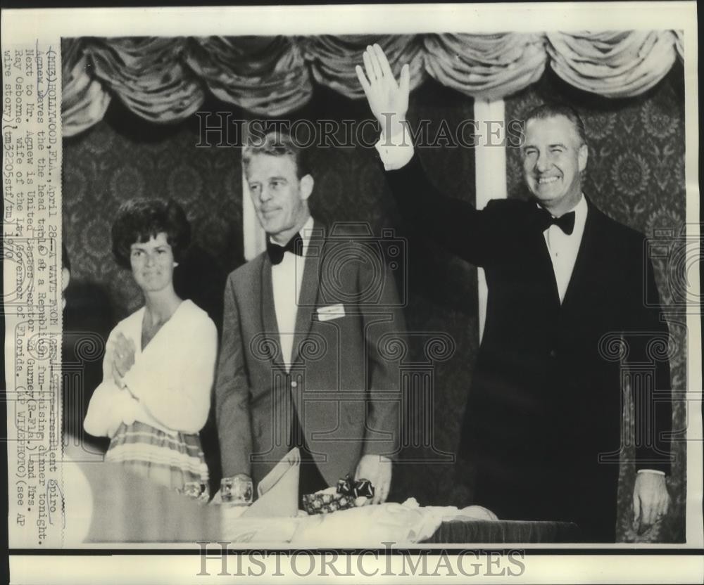 1970 Press Photo Spiro Agnew, Ed Gurney, and Mrs. Ray Osborne at Fund-Raiser