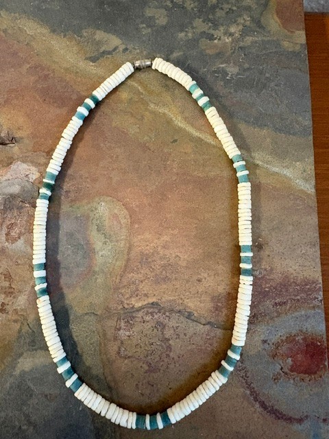 Vintage Genuine Hawaiian White Puka Shell Turquoise Surfer Necklace 18\