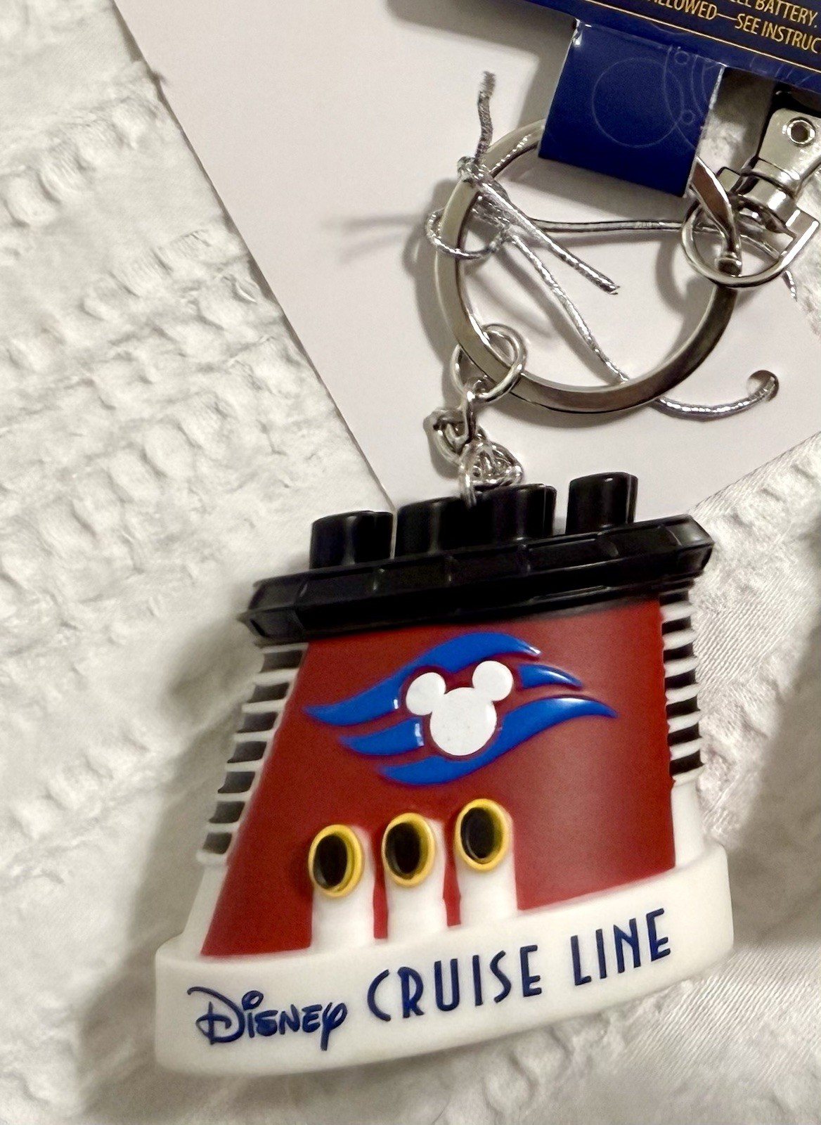 Disney Cruise Line Funnel Vision Keychain, Plays When You Wish Upon A Star. New