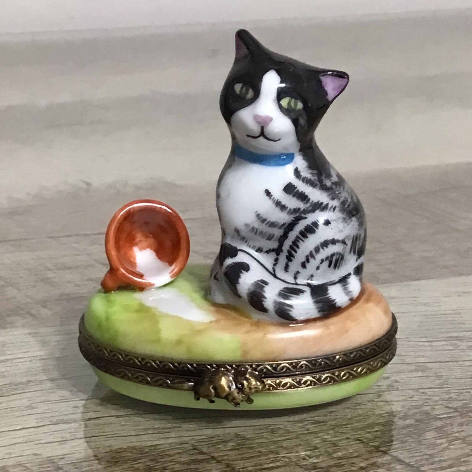 Peint Main Limoges France La Boutique Cat Spilled Milk Limited Edition 2/250