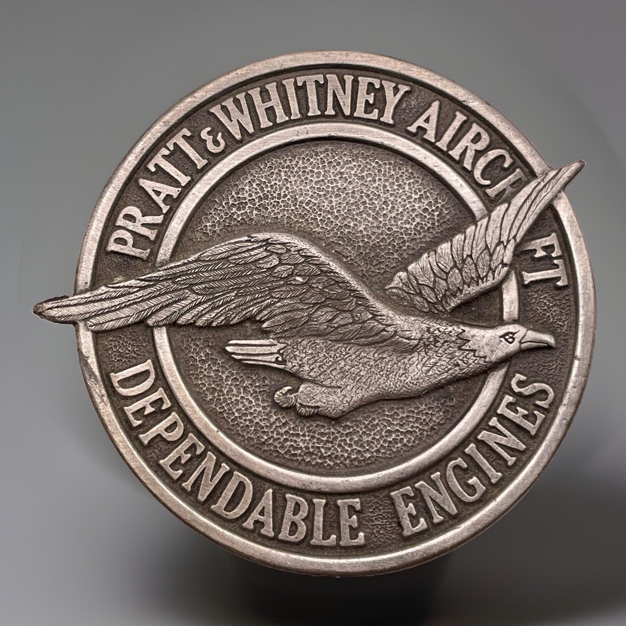 Vintage 1976 Pratt & Whitney Aircraft Dependable Engines Belt Buckle Pewter USA