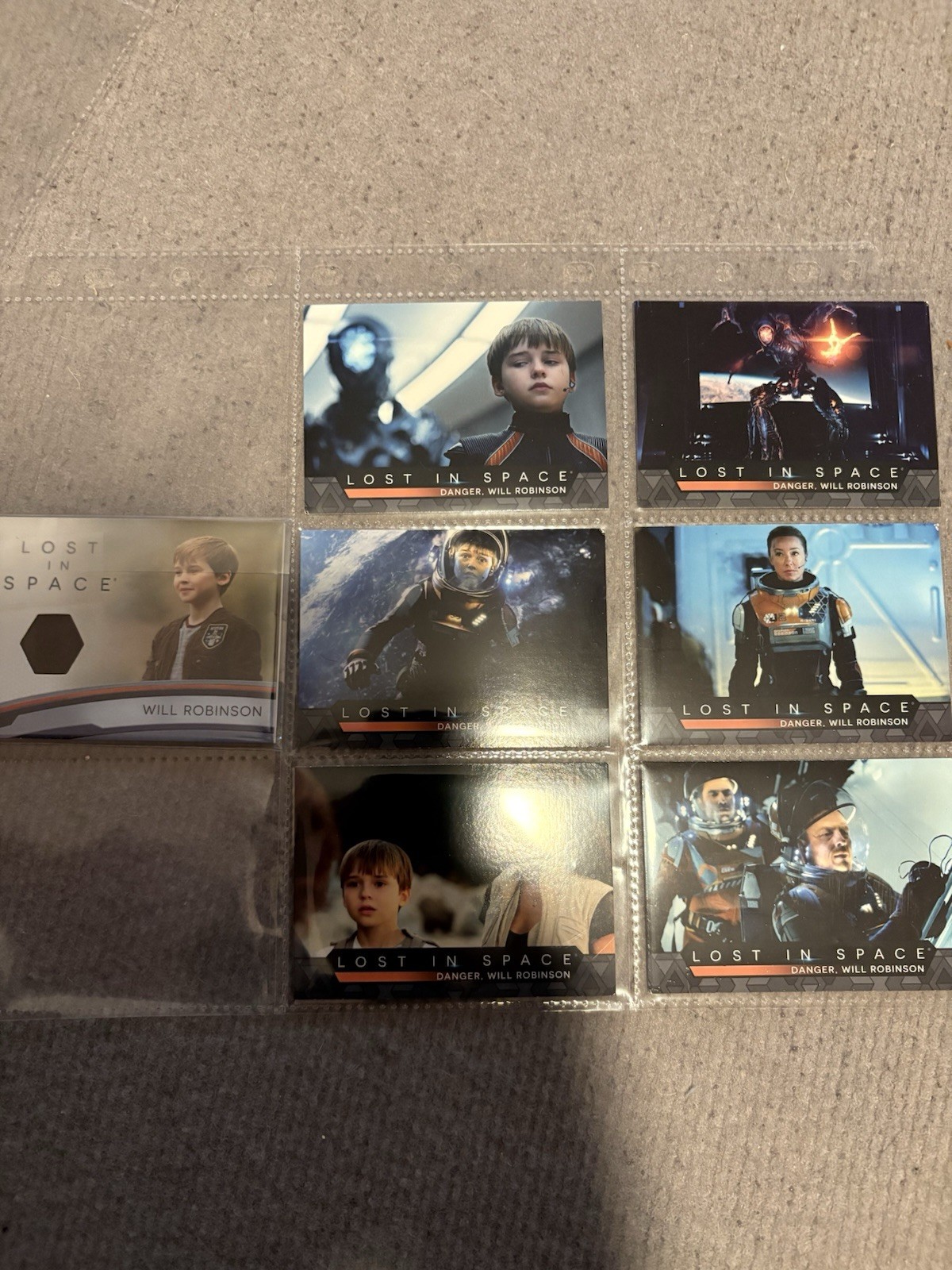 2019 Rittenhouse Lost in Space Season 1 Trading Cards Lot Including Relic Card