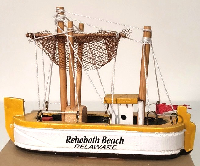 New Rehoboth Beach DE Small Collectable Wooden 3 1/2in Fishing  Boat