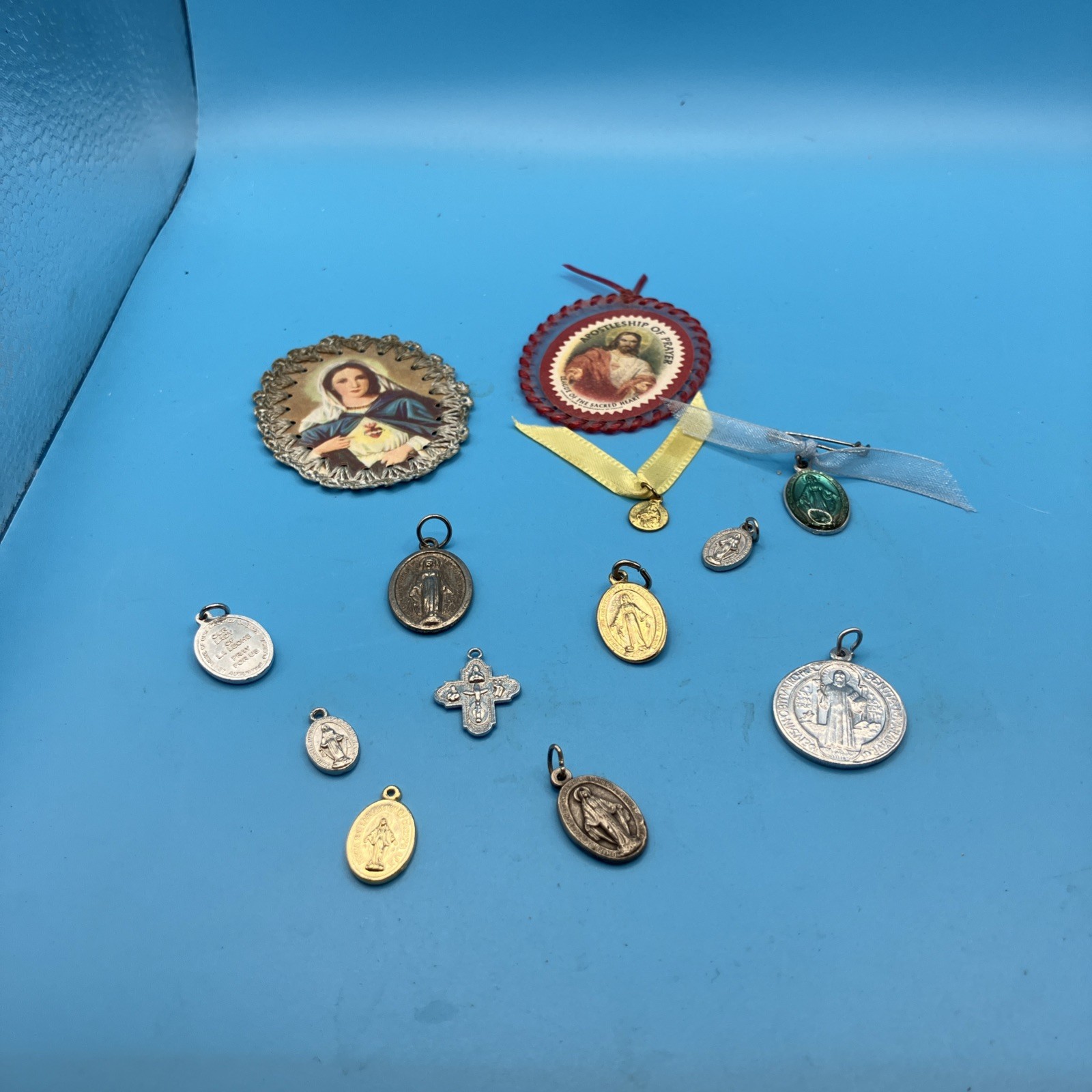 Lot Of 12 Religious Metals Vintage Lot Of 12 Religious Metals Vintage