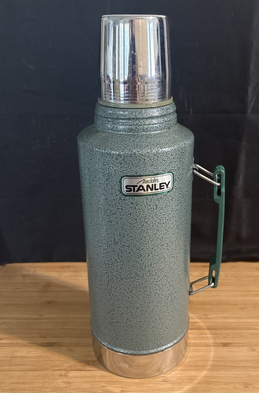 VINTAGE STANLEY ALADDIN HALF GALLON 64 OZ VACUUM THERMOS BOTTLE A945DH Green VGC