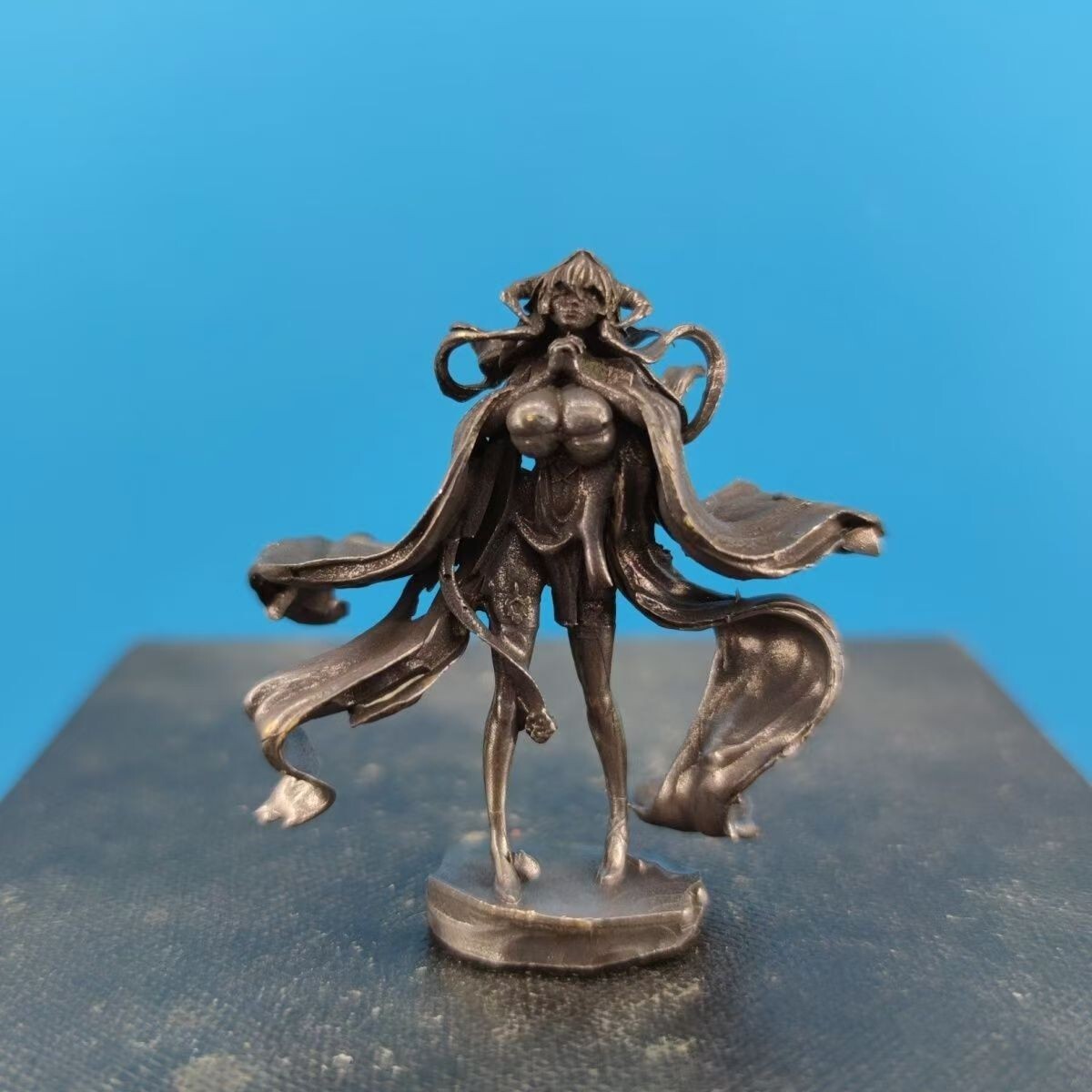 Retro brass resentment sexy big chest prayer beauty figurine