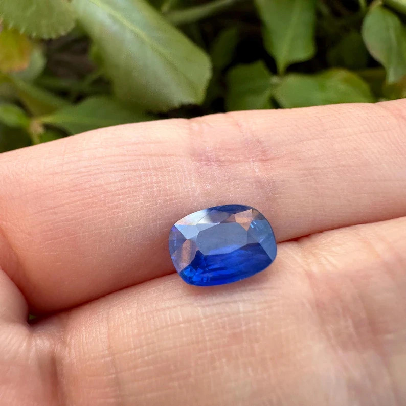 Natural Royal Blue Sapphire Certified 10 Ct+ Cushion Cut AAA+ Loose Gemstone