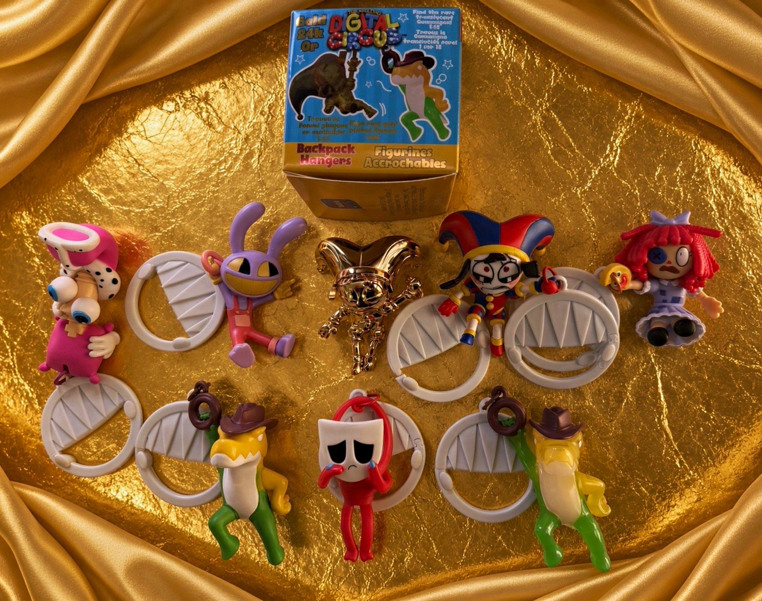 THE AMAZING DIGITAL CIRCUS BACKPACK HANGER COMPLETE SET. WITH CHASE POMNI