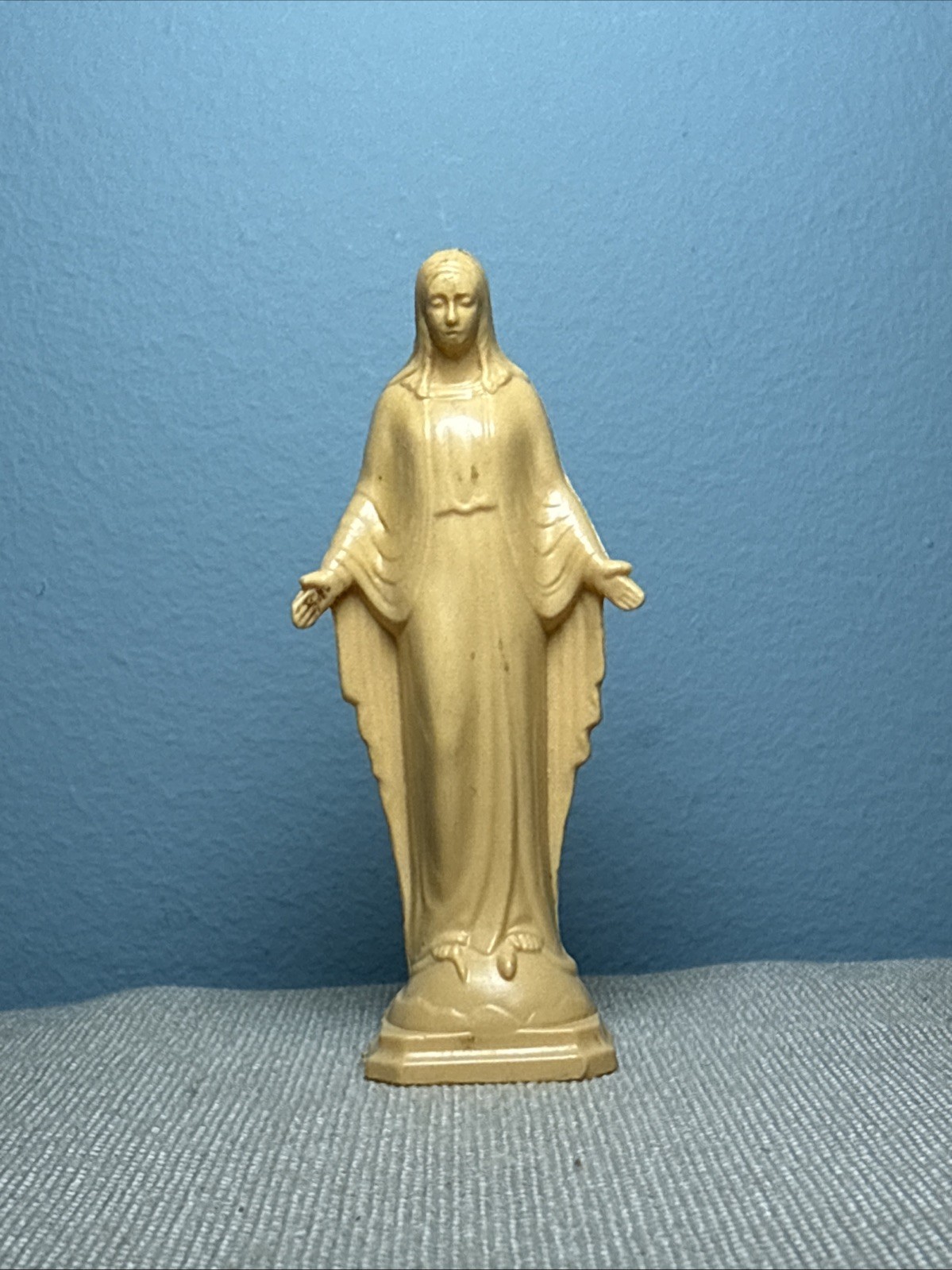 Vintage Virgin Mary Figurine Hong Kong Religious Catholic Statue Gold Plastic 3\