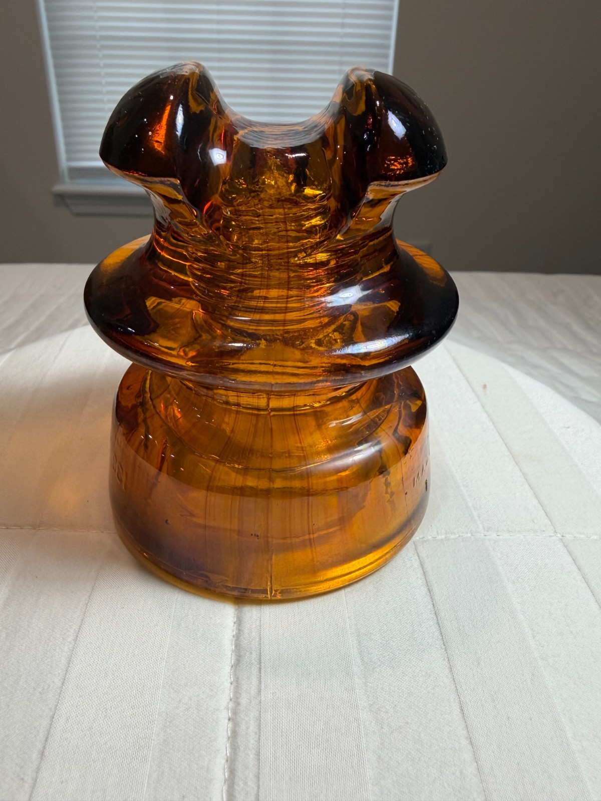 Hemingray-661 Streaked Amber Glass Insulator 1-41 Made in U.S.A. Vintage (12)