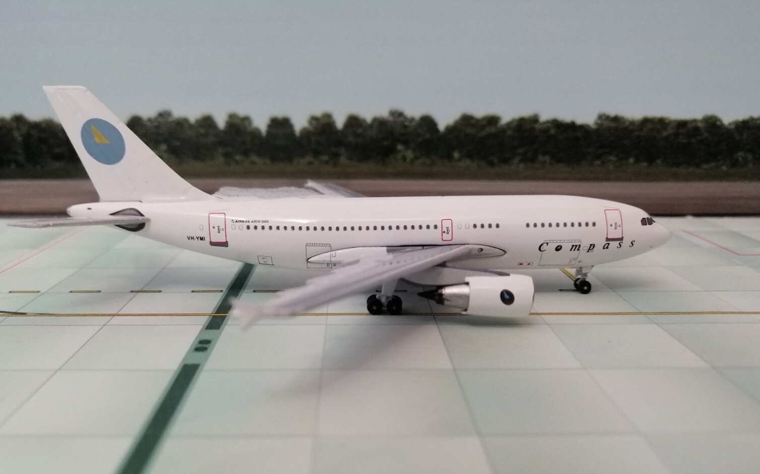 Compass Airbus A310-300 VH-YMI 1/400 by Aeroclassics. BRAND NEW