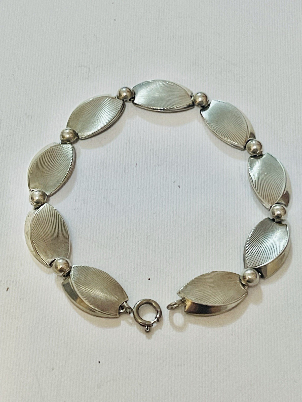 Vintage Sterling Ball & Oval Disk Bracelet 7-7.5