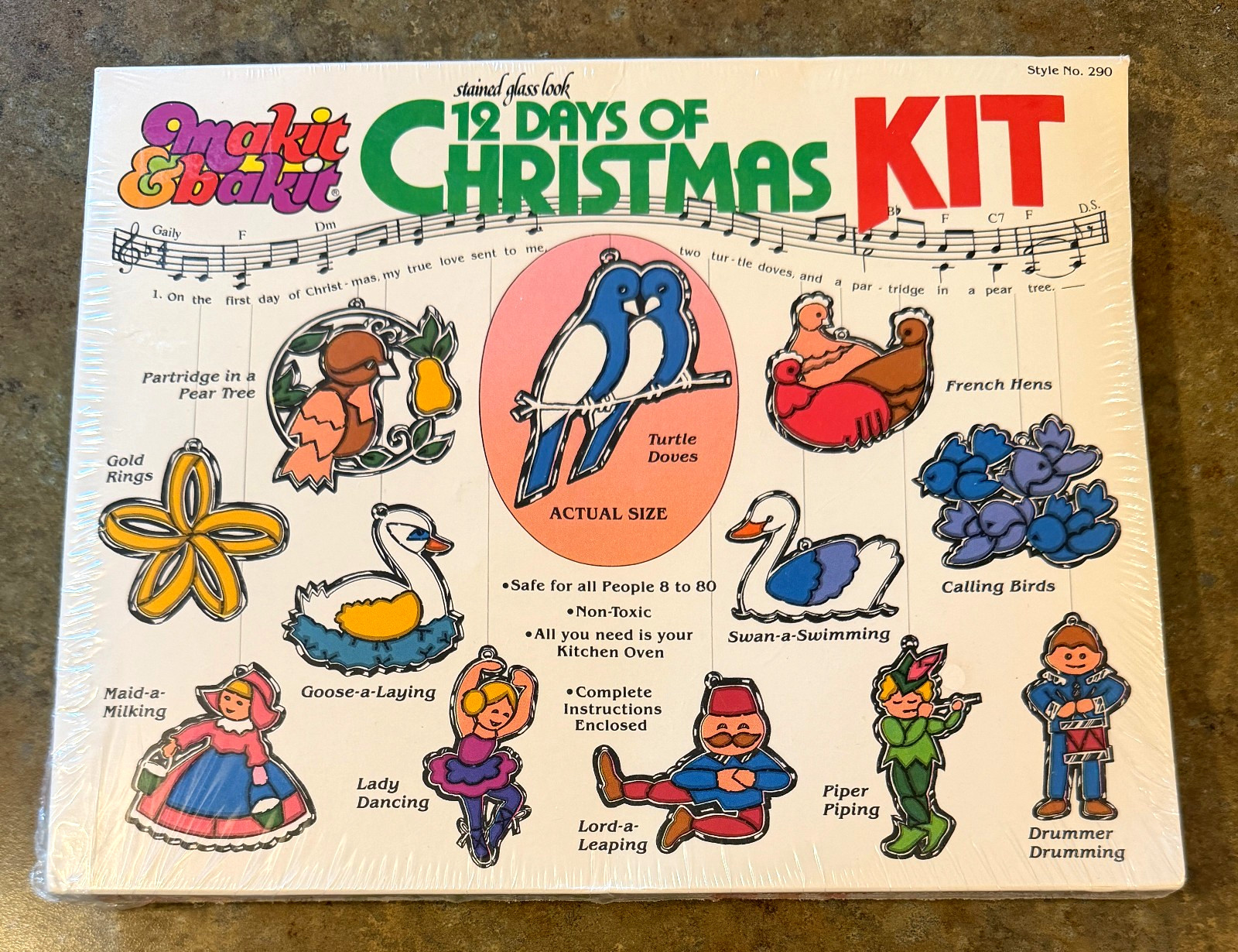VTG 80\'s Makit & Bakit Stained Glass Look Christmas Ornament Kit Quincrafts #290
