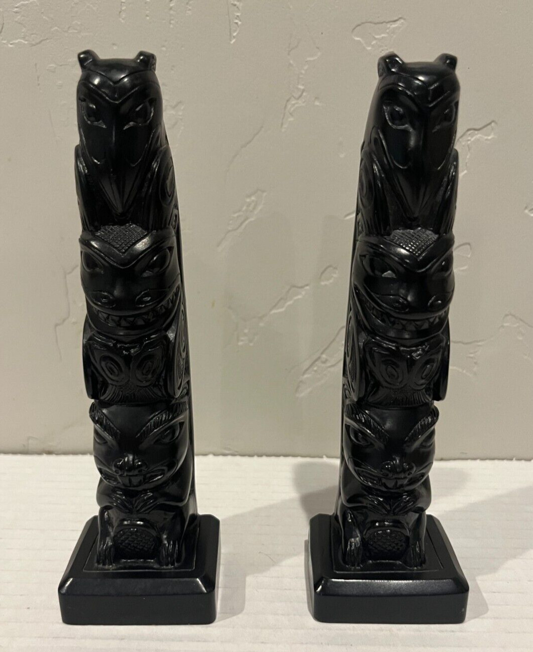 2 Vintage BOMA Canada Totem Raven Desk Curio Souvenir Black Native 7” Statue LOT 2 Vintage BOMA Canada Totem Raven Desk Curio Souvenir Black Native 7” Statue LOT